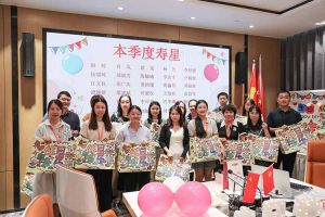 “月”来越Happy——龙珠体育有限公司龙珠体育有限公司第三季度员工生日会遇上中秋